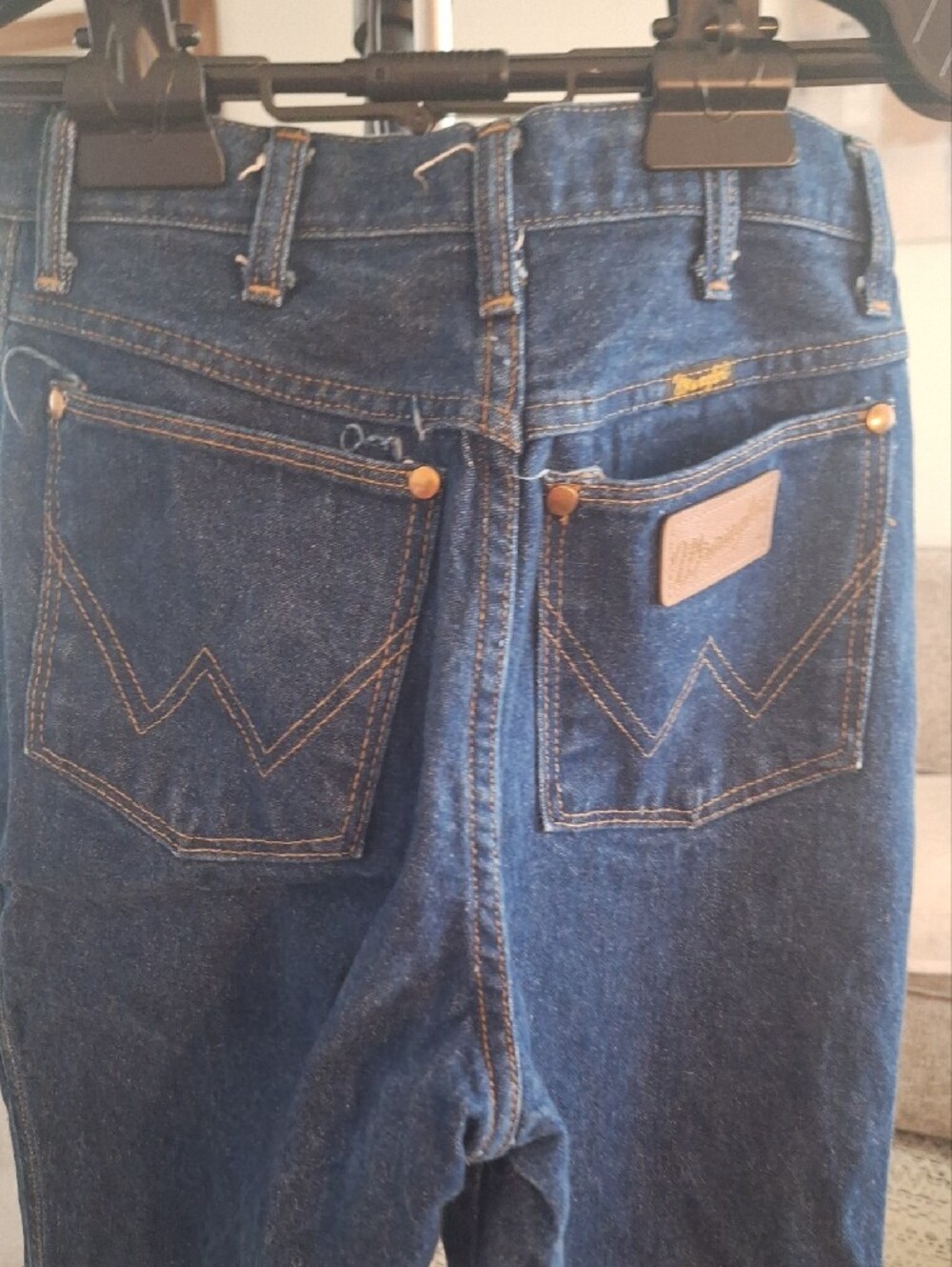 Wrangler Men's Indigo Straight Jeans - Picture 3 of 5